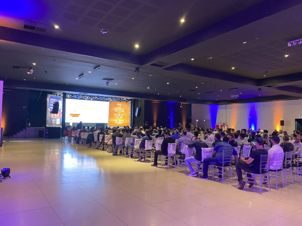 Por que escolher um espaço modular como o Vivaro para o seu evento corporativo? 2 Por que escolher um espaço modular como o Vivaro para o seu evento corporativo?
