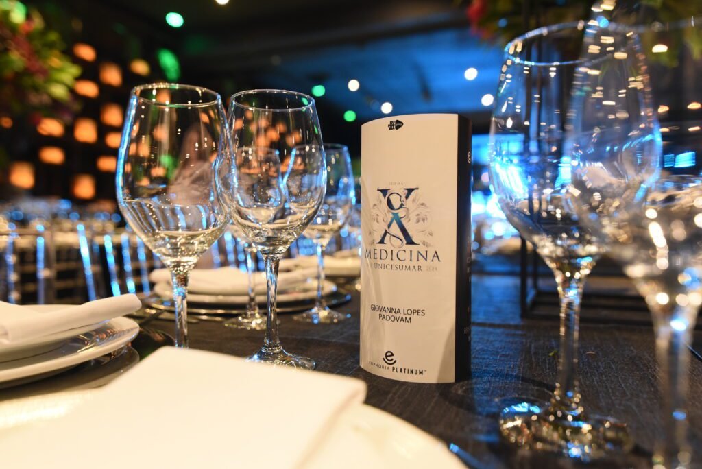 Como oferecer uma experiência completa na sua festa de formatura no salão Vivaro 1 Como escolher a localização do seu evento em Maringá: guia completo + 4 dicas