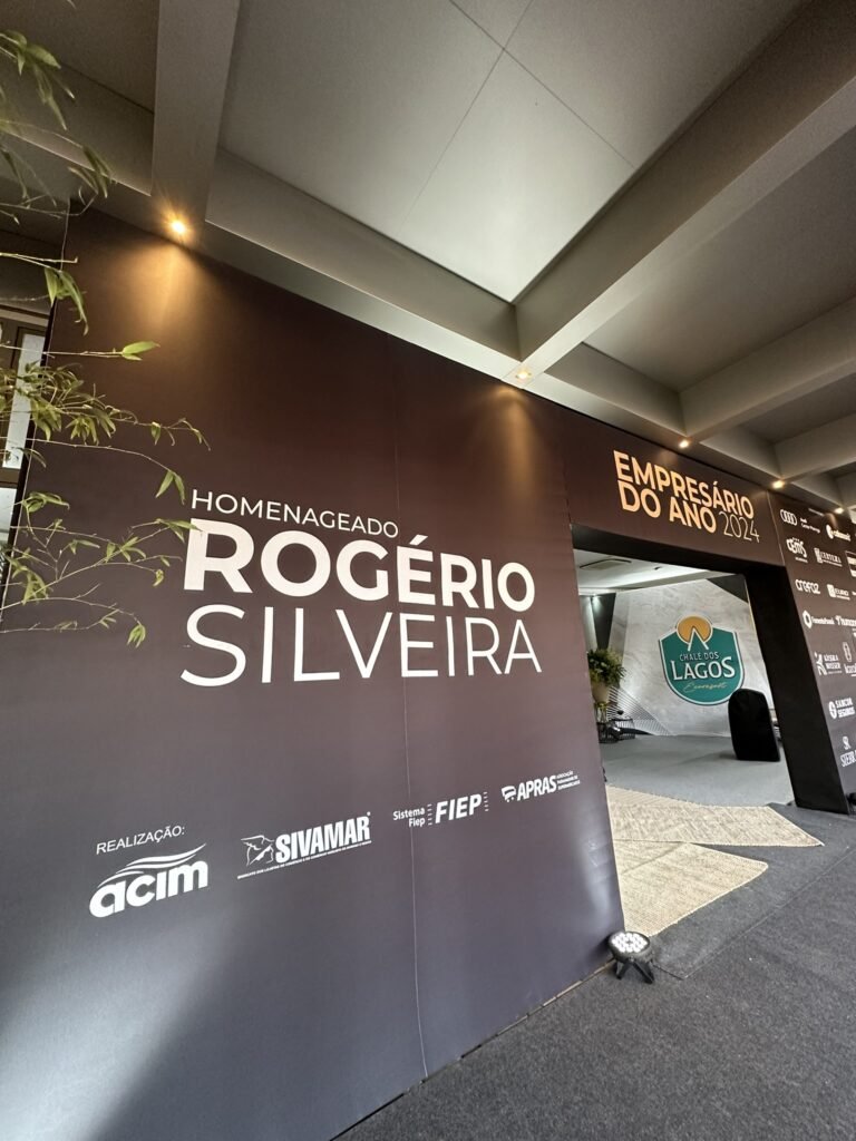 Eventos corporativos inovadores em 2024? Descubra as tendências de decoração e como o Vivaro Eventos te ajuda a criar uma experiência inesquecível!
